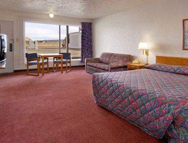 Super 8 By Wyndham 2* Wells