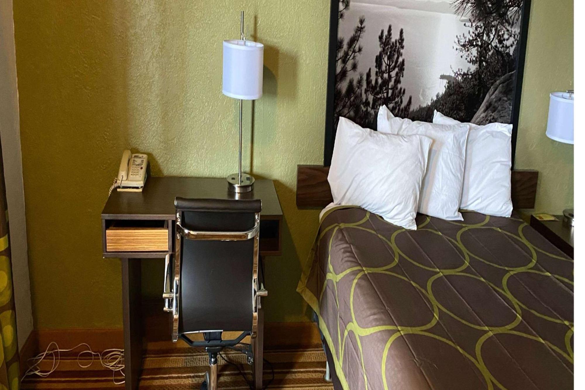 Super 8 By Wyndham 2*